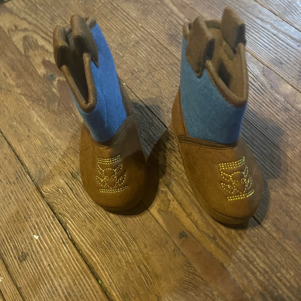 Toy story house shoe boots